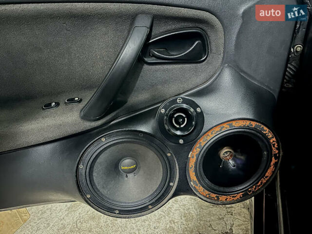 Чорний ВАЗ 2114 Самара, об'ємом двигуна 1.6 л та пробігом 141 тис. км за 3850 $, фото 18 на Automoto.ua