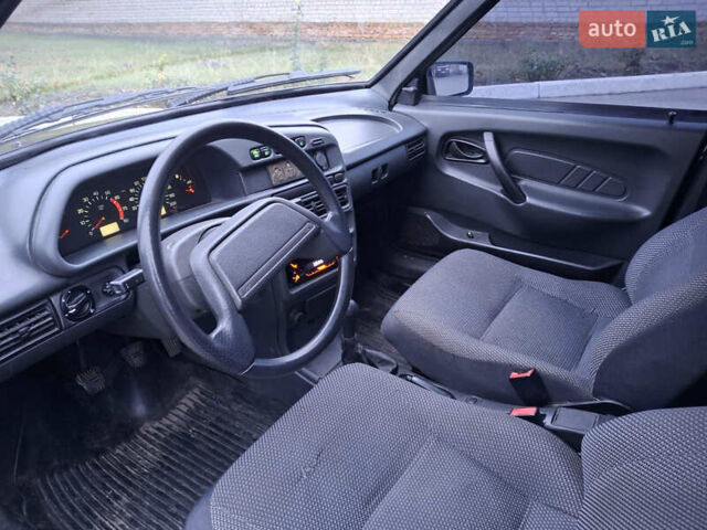 Черный ВАЗ 2114 Самара, объемом двигателя 1.6 л и пробегом 150 тыс. км за 2300 $, фото 7 на Automoto.ua