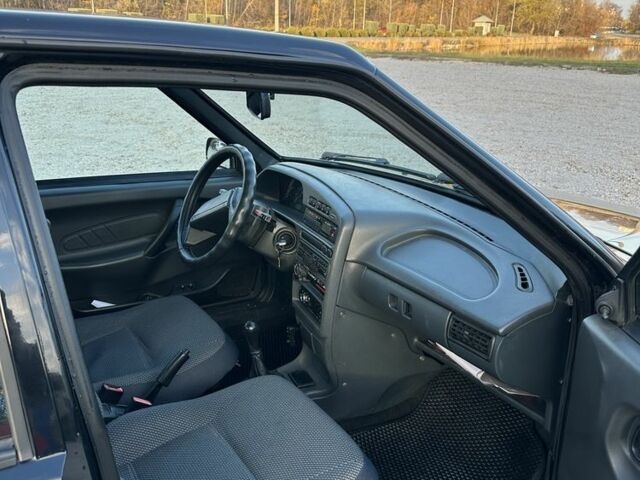 Чорний ВАЗ 2114 Самара, об'ємом двигуна 1.6 л та пробігом 180 тис. км за 2350 $, фото 16 на Automoto.ua