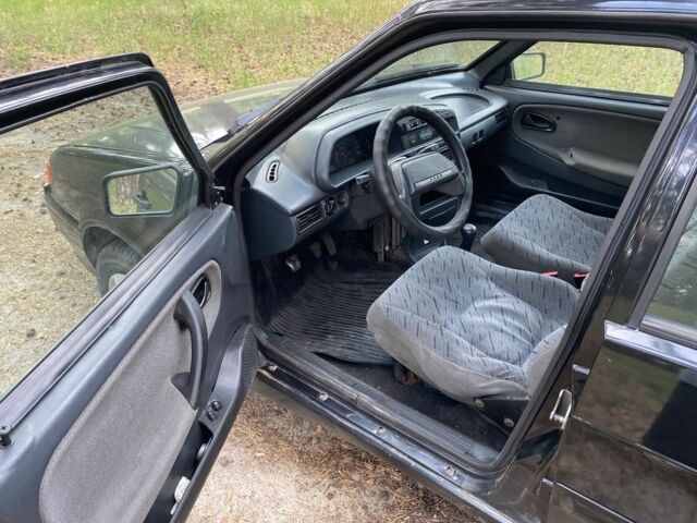 Черный ВАЗ 2114 Самара, объемом двигателя 1.6 л и пробегом 195 тыс. км за 1950 $, фото 6 на Automoto.ua