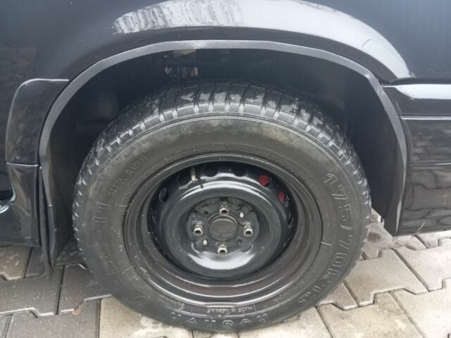 Черный ВАЗ 2114 Самара, объемом двигателя 1.6 л и пробегом 190 тыс. км за 2399 $, фото 7 на Automoto.ua