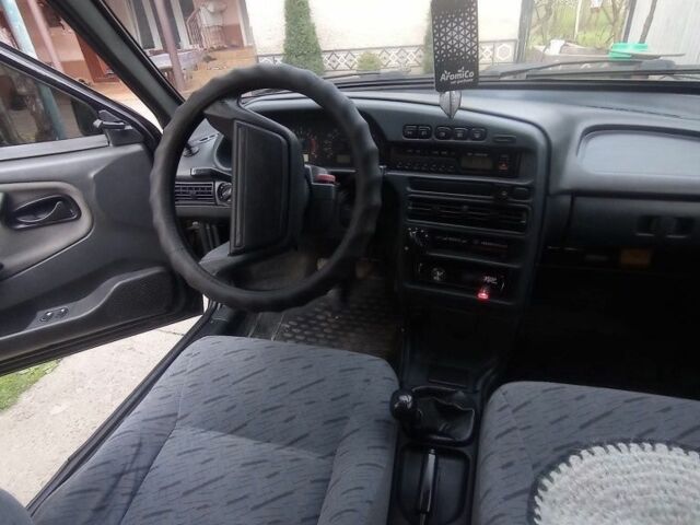 Черный ВАЗ 2114 Самара, объемом двигателя 1.6 л и пробегом 190 тыс. км за 2399 $, фото 4 на Automoto.ua