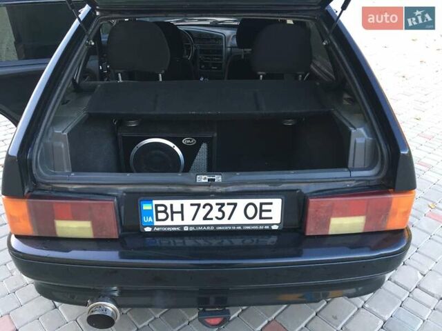 Черный ВАЗ 2114 Самара, объемом двигателя 1.6 л и пробегом 270 тыс. км за 3000 $, фото 5 на Automoto.ua