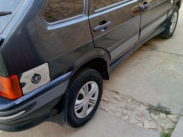 Чорний ВАЗ 2114 Самара, об'ємом двигуна 1.6 л та пробігом 120 тис. км за 1750 $, фото 4 на Automoto.ua