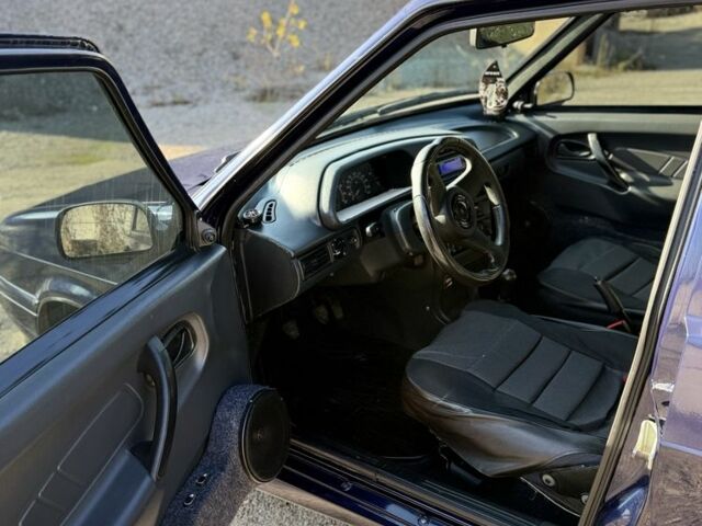 Фиолетовый ВАЗ 2114 Самара, объемом двигателя 1.6 л и пробегом 112 тыс. км за 2199 $, фото 8 на Automoto.ua