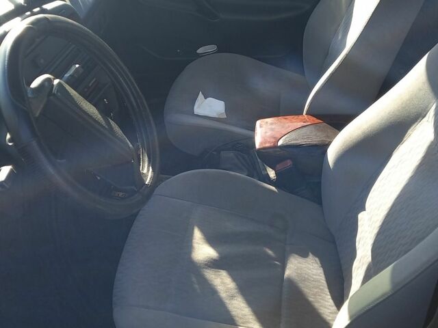 Красный ВАЗ 2114 Самара, объемом двигателя 1 л и пробегом 120 тыс. км за 1800 $, фото 5 на Automoto.ua