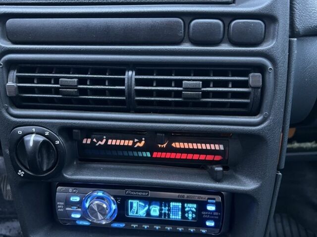 Красный ВАЗ 2114 Самара, объемом двигателя 1.6 л и пробегом 89 тыс. км за 2150 $, фото 17 на Automoto.ua