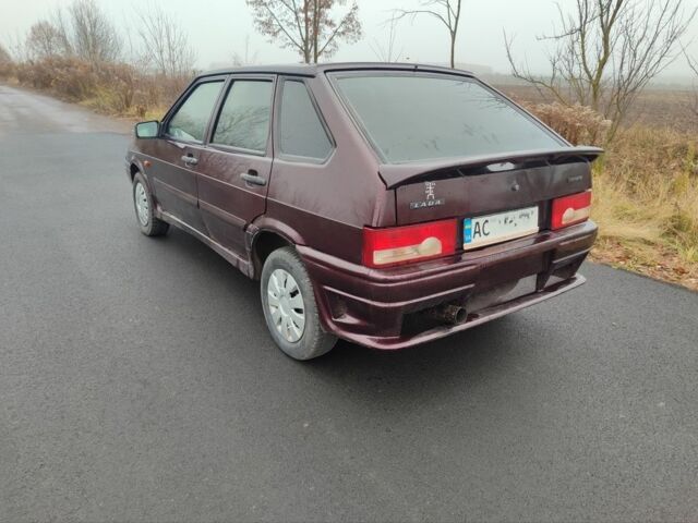 Червоний ВАЗ 2114 Самара, об'ємом двигуна 1.6 л та пробігом 200 тис. км за 1950 $, фото 4 на Automoto.ua
