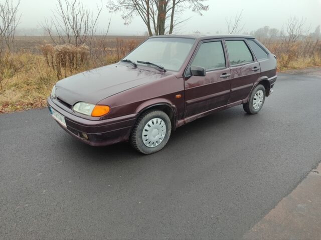 Червоний ВАЗ 2114 Самара, об'ємом двигуна 1.6 л та пробігом 200 тис. км за 1950 $, фото 2 на Automoto.ua