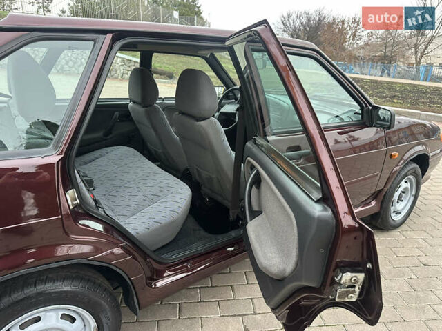 Красный ВАЗ 2114 Самара, объемом двигателя 1.6 л и пробегом 65 тыс. км за 3650 $, фото 10 на Automoto.ua