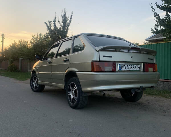 Желтый ВАЗ 2114 Самара, объемом двигателя 1.6 л и пробегом 240 тыс. км за 3000 $, фото 2 на Automoto.ua