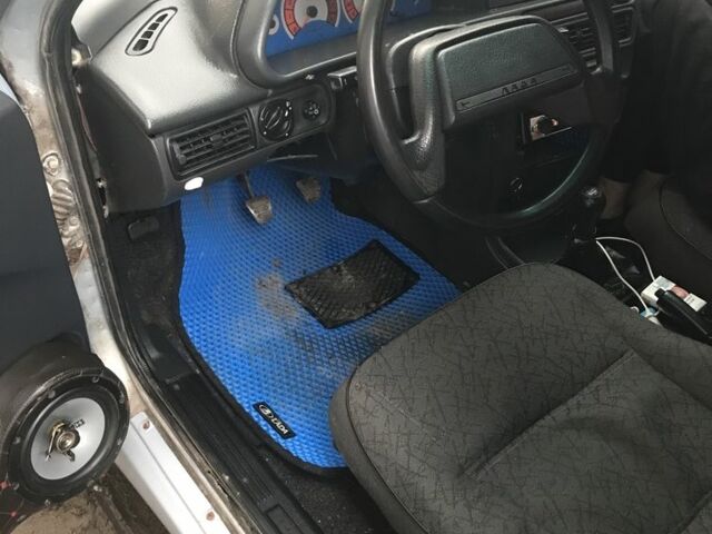 Сірий ВАЗ 2114 Самара, об'ємом двигуна 1.5 л та пробігом 3 тис. км за 850 $, фото 2 на Automoto.ua