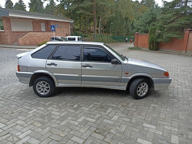 ВАЗ 2114 Самара 2004 у Львові на Automoto.ua Сірий ВАЗ 2114 Самара, об'ємом двигуна 1.5 л та пробігом 231 тис. км за 1450 $, фото 2 на Automoto.ua