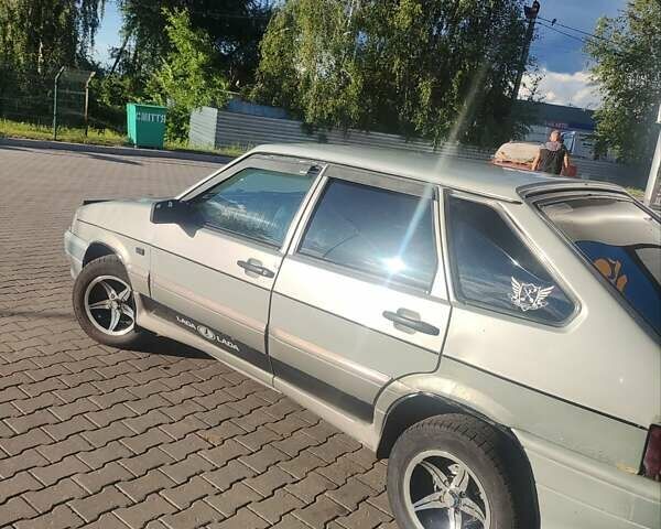 Серый ВАЗ 2114 Самара, объемом двигателя 1.5 л и пробегом 250 тыс. км за 1200 $, фото 3 на Automoto.ua