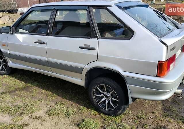 Серый ВАЗ 2114 Самара, объемом двигателя 1.5 л и пробегом 203 тыс. км за 1550 $, фото 1 на Automoto.ua