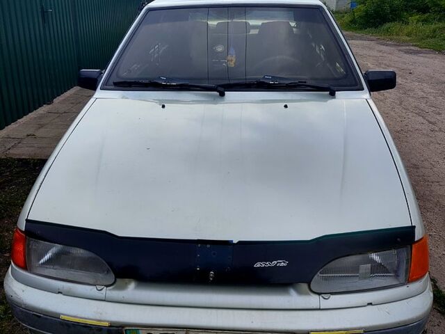 Серый ВАЗ 2114 Самара, объемом двигателя 1.5 л и пробегом 260 тыс. км за 1800 $, фото 2 на Automoto.ua