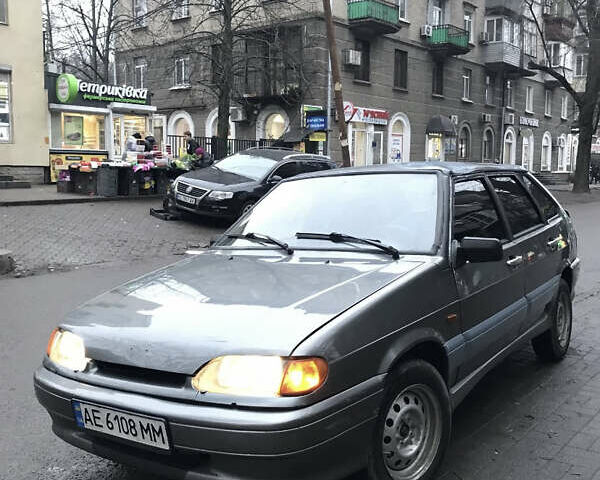 Серый ВАЗ 2114 Самара, объемом двигателя 1.5 л и пробегом 200 тыс. км за 1500 $, фото 1 на Automoto.ua