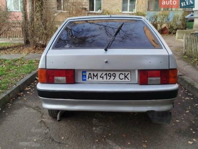 Серый ВАЗ 2114 Самара, объемом двигателя 1.5 л и пробегом 300 тыс. км за 1699 $, фото 2 на Automoto.ua