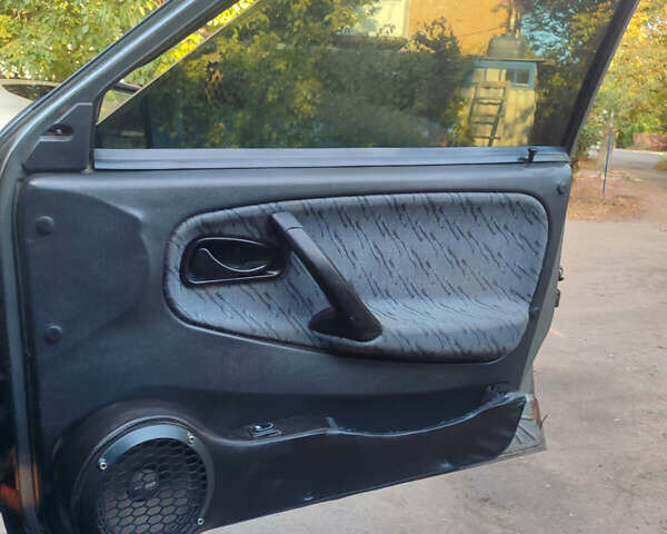 Серый ВАЗ 2114 Самара, объемом двигателя 1.5 л и пробегом 289 тыс. км за 1800 $, фото 11 на Automoto.ua