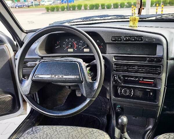 Серый ВАЗ 2114 Самара, объемом двигателя 1.5 л и пробегом 114 тыс. км за 1550 $, фото 6 на Automoto.ua