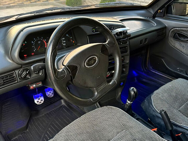 Серый ВАЗ 2114 Самара, объемом двигателя 1.5 л и пробегом 200 тыс. км за 1500 $, фото 4 на Automoto.ua