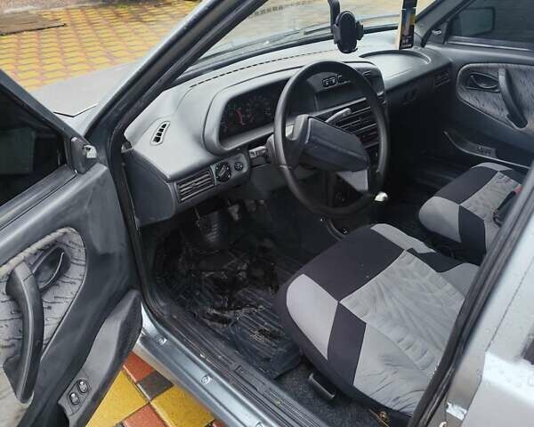 Серый ВАЗ 2114 Самара, объемом двигателя 1.5 л и пробегом 282 тыс. км за 1850 $, фото 4 на Automoto.ua