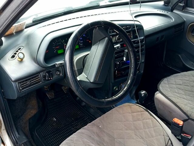 Серый ВАЗ 2114 Самара, объемом двигателя 1.5 л и пробегом 150 тыс. км за 1500 $, фото 3 на Automoto.ua
