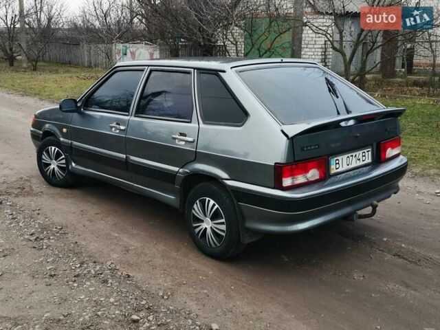 Серый ВАЗ 2114 Самара, объемом двигателя 1.5 л и пробегом 350 тыс. км за 2000 $, фото 5 на Automoto.ua