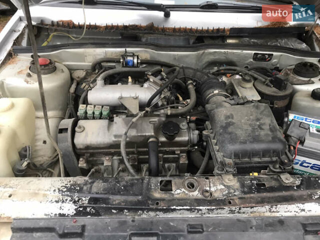 Серый ВАЗ 2114 Самара, объемом двигателя 1.5 л и пробегом 167 тыс. км за 950 $, фото 2 на Automoto.ua