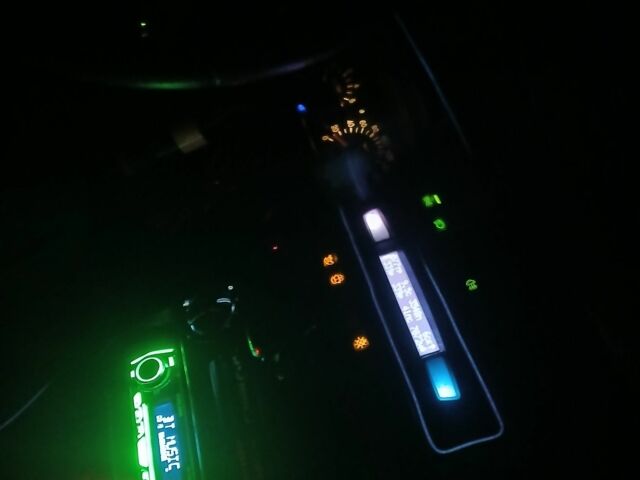 Сірий ВАЗ 2114 Самара, об'ємом двигуна 1.5 л та пробігом 273 тис. км за 1400 $, фото 8 на Automoto.ua