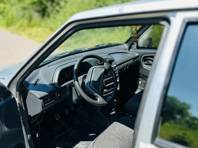 Сірий ВАЗ 2114 Самара, об'ємом двигуна 1.6 л та пробігом 125 тис. км за 1550 $, фото 6 на Automoto.ua
