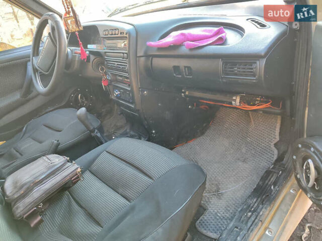 Сірий ВАЗ 2114 Самара, об'ємом двигуна 1.5 л та пробігом 200 тис. км за 2100 $, фото 1 на Automoto.ua
