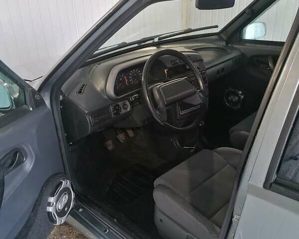 Сірий ВАЗ 2114 Самара, об'ємом двигуна 1.6 л та пробігом 186 тис. км за 1500 $, фото 5 на Automoto.ua