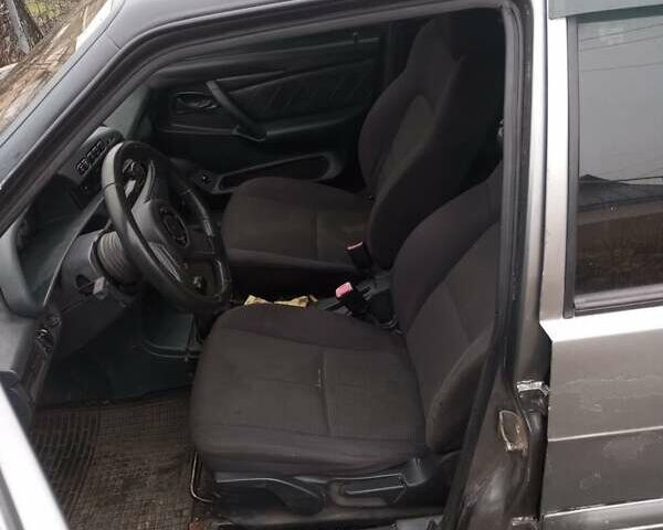 Серый ВАЗ 2114 Самара, объемом двигателя 1.6 л и пробегом 200 тыс. км за 1700 $, фото 6 на Automoto.ua