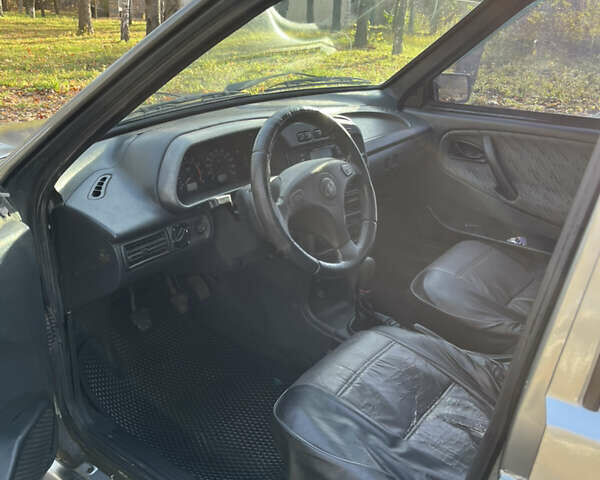 Сірий ВАЗ 2114 Самара, об'ємом двигуна 1.6 л та пробігом 189 тис. км за 1900 $, фото 6 на Automoto.ua