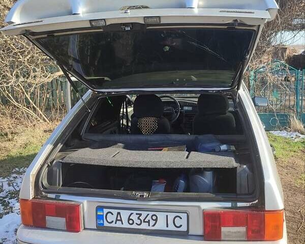 Серый ВАЗ 2114 Самара, объемом двигателя 1.6 л и пробегом 140 тыс. км за 2440 $, фото 4 на Automoto.ua