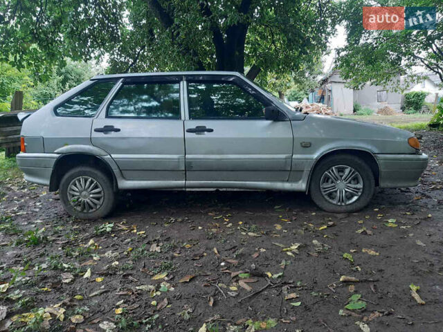 Серый ВАЗ 2114 Самара, объемом двигателя 1.6 л и пробегом 220 тыс. км за 870 $, фото 2 на Automoto.ua