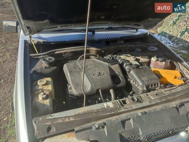 Серый ВАЗ 2114 Самара, объемом двигателя 1.6 л и пробегом 140 тыс. км за 2440 $, фото 5 на Automoto.ua