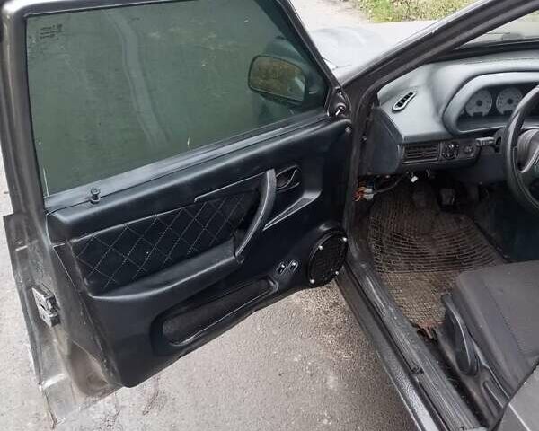 Серый ВАЗ 2114 Самара, объемом двигателя 1.6 л и пробегом 200 тыс. км за 1700 $, фото 5 на Automoto.ua