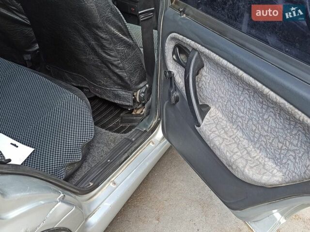 Серый ВАЗ 2114 Самара, объемом двигателя 1.6 л и пробегом 240 тыс. км за 2100 $, фото 5 на Automoto.ua