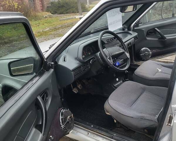 Серый ВАЗ 2114 Самара, объемом двигателя 1.6 л и пробегом 250 тыс. км за 1450 $, фото 12 на Automoto.ua