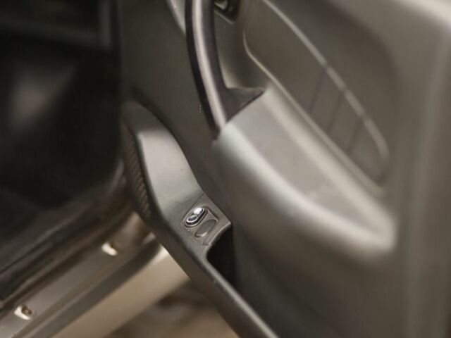 Серый ВАЗ 2114 Самара, объемом двигателя 1.6 л и пробегом 270 тыс. км за 2000 $, фото 11 на Automoto.ua