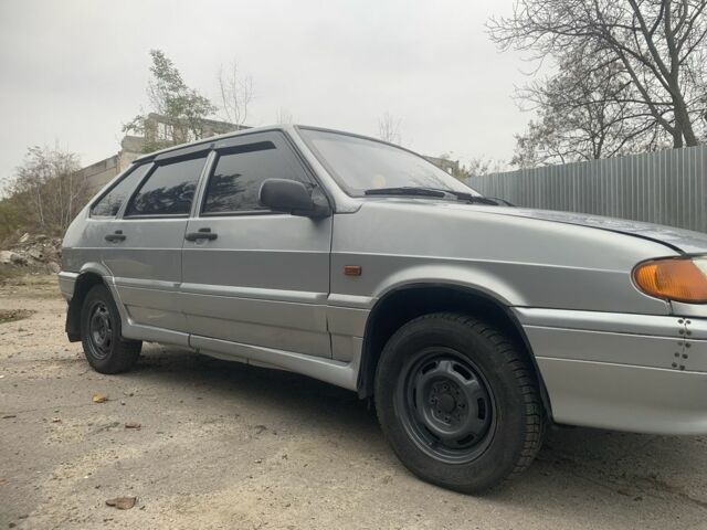 Серый ВАЗ 2114 Самара, объемом двигателя 1.5 л и пробегом 206 тыс. км за 1550 $, фото 2 на Automoto.ua