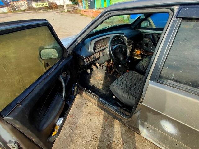 Серый ВАЗ 2114 Самара, объемом двигателя 1.6 л и пробегом 266 тыс. км за 1000 $, фото 7 на Automoto.ua