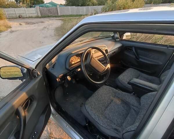 Серый ВАЗ 2114 Самара, объемом двигателя 1.6 л и пробегом 185 тыс. км за 1800 $, фото 3 на Automoto.ua