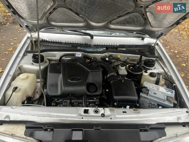 Серый ВАЗ 2114 Самара, объемом двигателя 1.6 л и пробегом 120 тыс. км за 2450 $, фото 10 на Automoto.ua