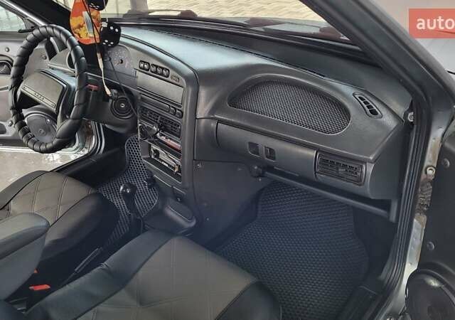 Сірий ВАЗ 2114 Самара, об'ємом двигуна 1.6 л та пробігом 100 тис. км за 2700 $, фото 5 на Automoto.ua