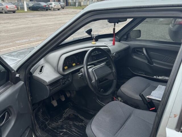 Серый ВАЗ 2114 Самара, объемом двигателя 1.6 л и пробегом 165 тыс. км за 1500 $, фото 9 на Automoto.ua