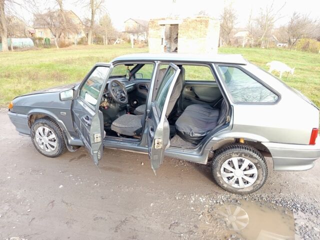 Серый ВАЗ 2114 Самара, объемом двигателя 1.6 л и пробегом 160 тыс. км за 1100 $, фото 11 на Automoto.ua