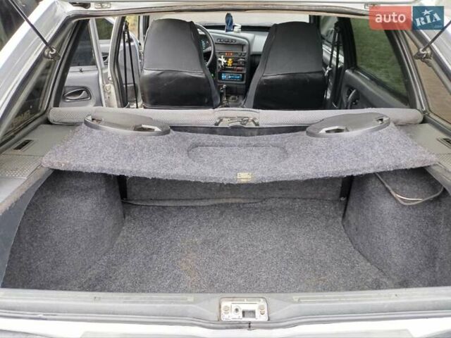 Серый ВАЗ 2114 Самара, объемом двигателя 1.6 л и пробегом 257 тыс. км за 2200 $, фото 4 на Automoto.ua